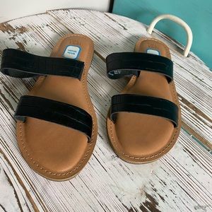 Time and tru sandals